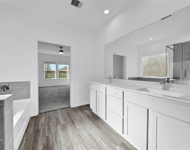 12115 Blue Coast Court - Photo Thumbnail 21