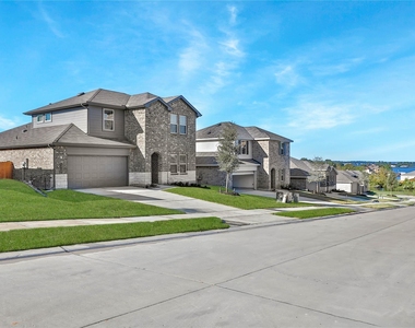 12115 Blue Coast Court - Photo Thumbnail 2