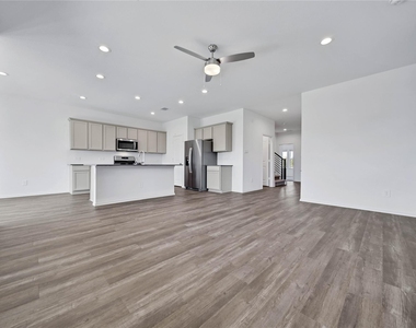 12115 Blue Coast Court - Photo Thumbnail 6