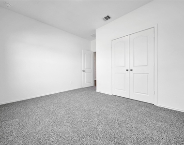 12115 Blue Coast Court - Photo Thumbnail 32