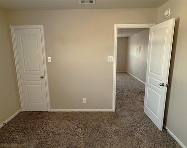 17222 Hannah Oaks Lane - Photo Thumbnail 25