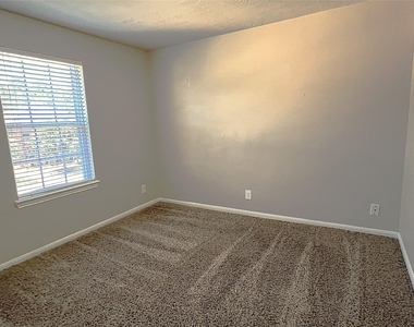 17222 Hannah Oaks Lane - Photo Thumbnail 32
