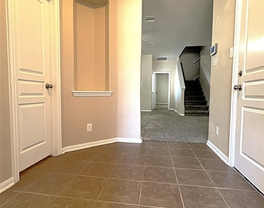 17222 Hannah Oaks Lane - Photo Thumbnail 2