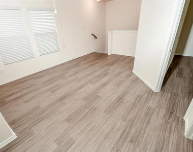 3576 Giorgio Pastel Place - Photo Thumbnail 6