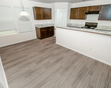3576 Giorgio Pastel Place - Photo Thumbnail 5
