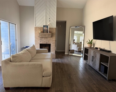 4430 Hawk Meadow Drive - Photo Thumbnail 6
