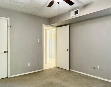 121 E 12th Street - Photo Thumbnail 11