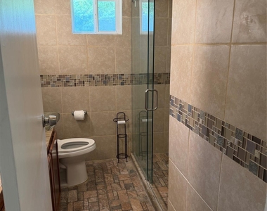 2415 Huntington Drive - Photo Thumbnail 7