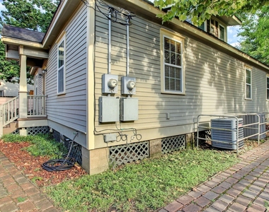 5250 Eigel Street - Photo Thumbnail 9