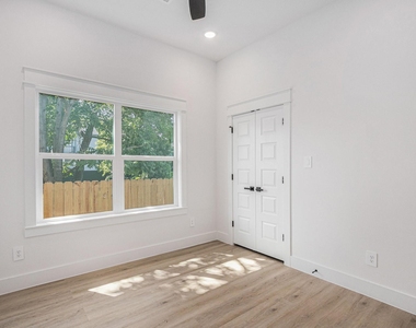 4825 Pederson Street - Photo Thumbnail 8