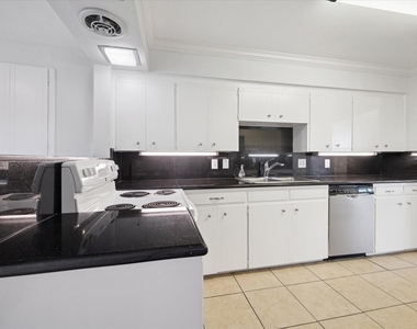 5122 Locust Street - Photo Thumbnail 3