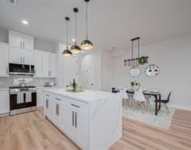 3542 Mt  Pleasant Steet - Photo Thumbnail 2