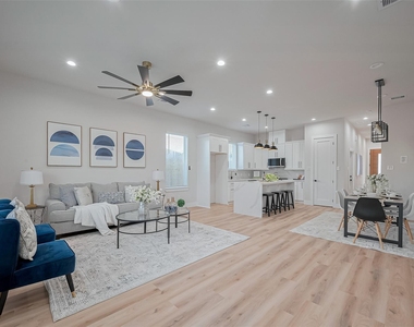 3542 Mt  Pleasant Steet - Photo Thumbnail 5