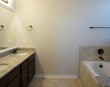 3539 Christopher Dr Drive - Photo Thumbnail 8