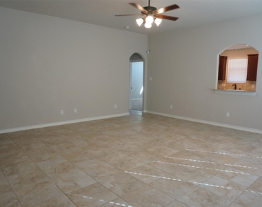 3539 Christopher Dr Drive - Photo Thumbnail 2