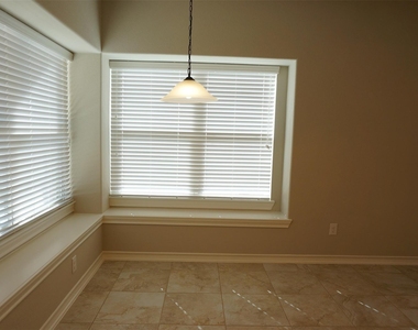 3539 Christopher Dr Drive - Photo Thumbnail 6