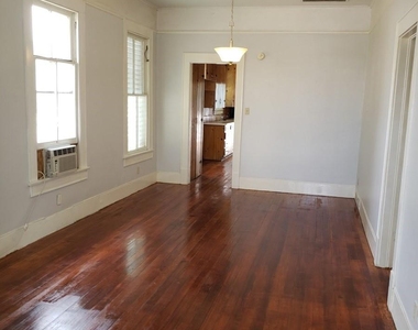 1725 18th Street - Photo Thumbnail 4