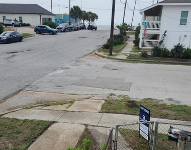 1725 18th Street - Photo Thumbnail 14