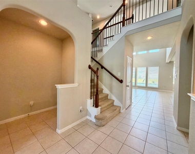 24018 Cannon Anello Court - Photo Thumbnail 7