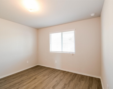 4818 Banyan Tree Trail - Photo Thumbnail 11