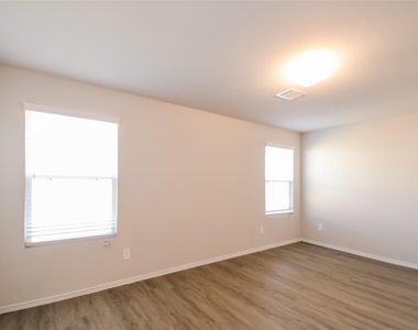 4818 Banyan Tree Trail - Photo Thumbnail 9