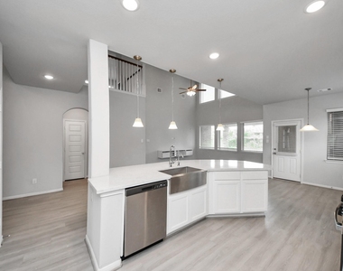 3102 Trishelle Court - Photo Thumbnail 4
