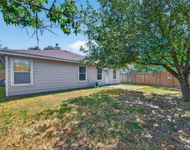 3218 Spring Flower Lane - Photo Thumbnail 20