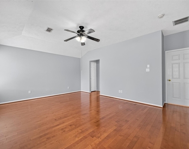 3218 Spring Flower Lane - Photo Thumbnail 9
