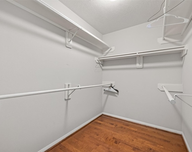 3218 Spring Flower Lane - Photo Thumbnail 13