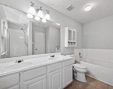 3218 Spring Flower Lane - Photo Thumbnail 11