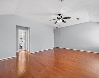 3218 Spring Flower Lane - Photo Thumbnail 10