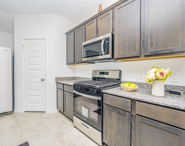 1118 Appaloosa Lane - Photo Thumbnail 14