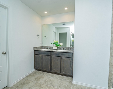 1118 Appaloosa Lane - Photo Thumbnail 28