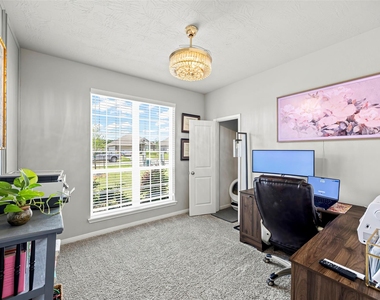 383 Shoreview Drive - Photo Thumbnail 7