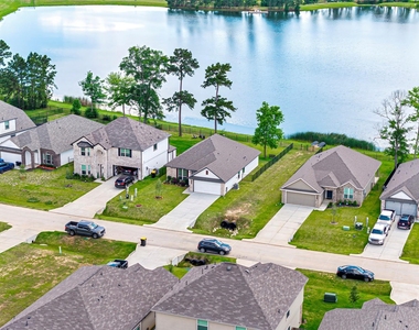 383 Shoreview Drive - Photo Thumbnail 32