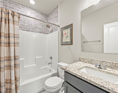 383 Shoreview Drive - Photo Thumbnail 10