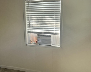 550 S Atlantic Avenue - Photo Thumbnail 5