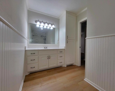 706 Maple St - Photo Thumbnail 22