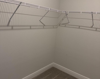 121 Carillo Street Ne - Photo Thumbnail 19