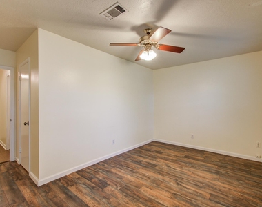 6030 Willowbend Boulevard - Photo Thumbnail 15