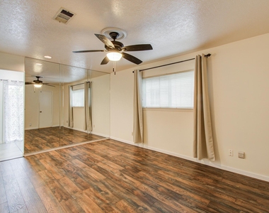 6030 Willowbend Boulevard - Photo Thumbnail 17