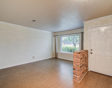 6030 Willowbend Boulevard - Photo Thumbnail 7