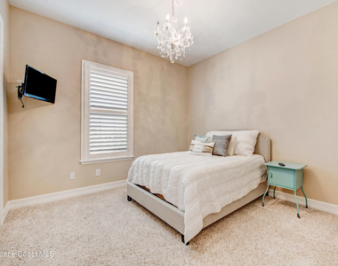 7137 Vilano Lane - Photo Thumbnail 17