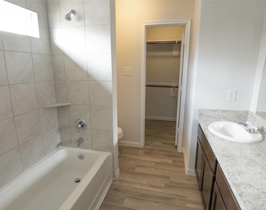 5615 Gara River Drive - Photo Thumbnail 7