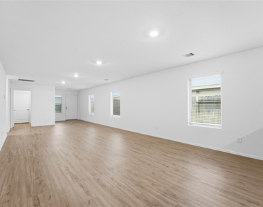 213 Rustic Ridge Circle - Photo Thumbnail 6