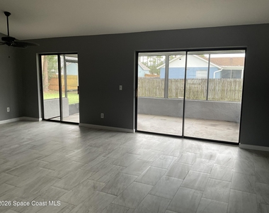 1712 Valcourt Street Nw - Photo Thumbnail 5