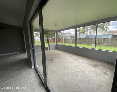 1712 Valcourt Street Nw - Photo Thumbnail 20