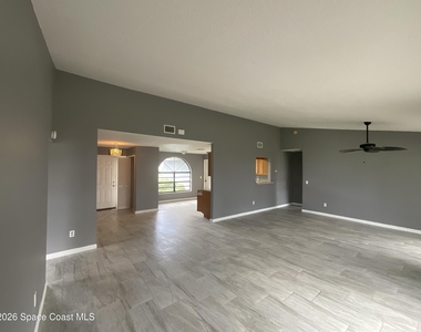1712 Valcourt Street Nw - Photo Thumbnail 4