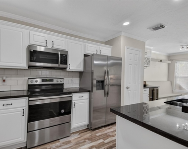 38 Wineberry Place - Photo Thumbnail 6