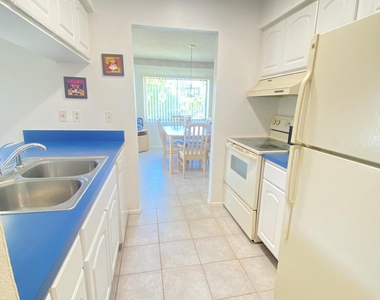 3230 Beach View Way - Photo Thumbnail 7